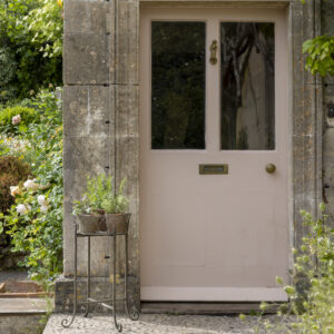 Raised Plant Stand
